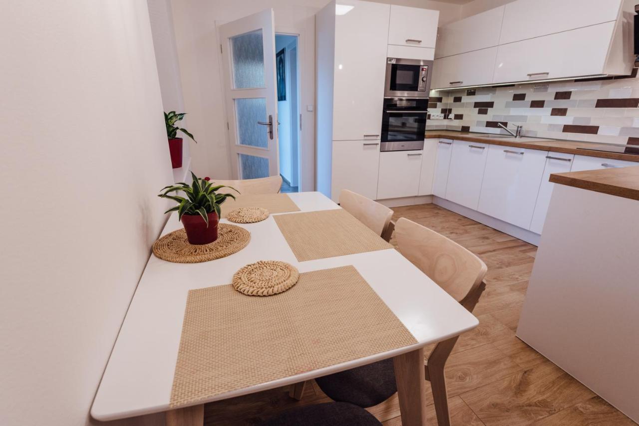 Apartman Pod Borovici Kovalovice Kültér fotó